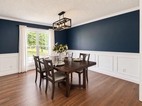 Tiny photo for 2520 Buckingham Avenue, Bettendorf, IA 52722 (MLS # 12759836)