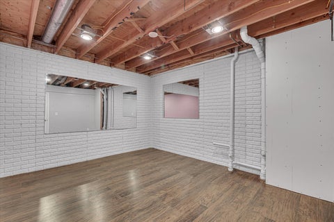 Tiny photo for 2520 Buckingham Avenue, Bettendorf, IA 52722 (MLS # 12759836)