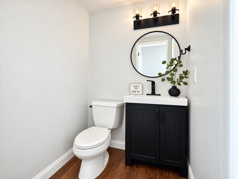 Tiny photo for 2520 Buckingham Avenue, Bettendorf, IA 52722 (MLS # 12759836)
