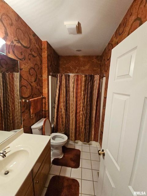 Tiny photo for 3525 OXFORD Avenue, Mt Vernon, IL 62864 (MLS # 12551916)