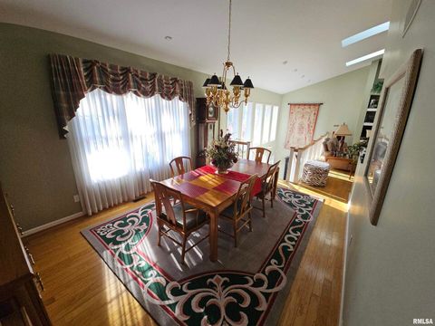 Tiny photo for 3525 OXFORD Avenue, Mt Vernon, IL 62864 (MLS # 12551916)