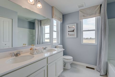 Tiny photo for 300 Kingsport Drive, South Elgin, IL 60177 (MLS # 12435644)