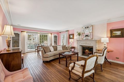 Tiny photo for 528 Linden Avenue, Lake Forest, IL 60045 (MLS # 12569929)