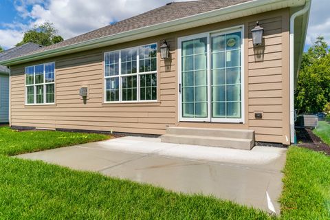 Tiny photo for 1066 Livingston Avenue, Highland Park, IL 60035 (MLS # 12455294)