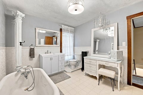 Tiny photo for 422 W Jefferson Street, Morris, IL 60450 (MLS # 12744229)