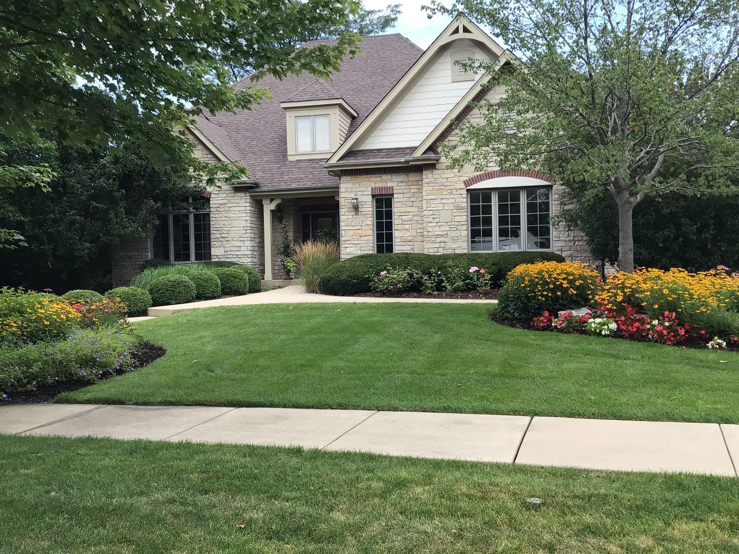 2559 Bird Lane