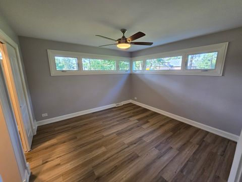 Tiny photo for 12543 S 100th Avenue, Palos Park, IL 60464 (MLS # 12469741)