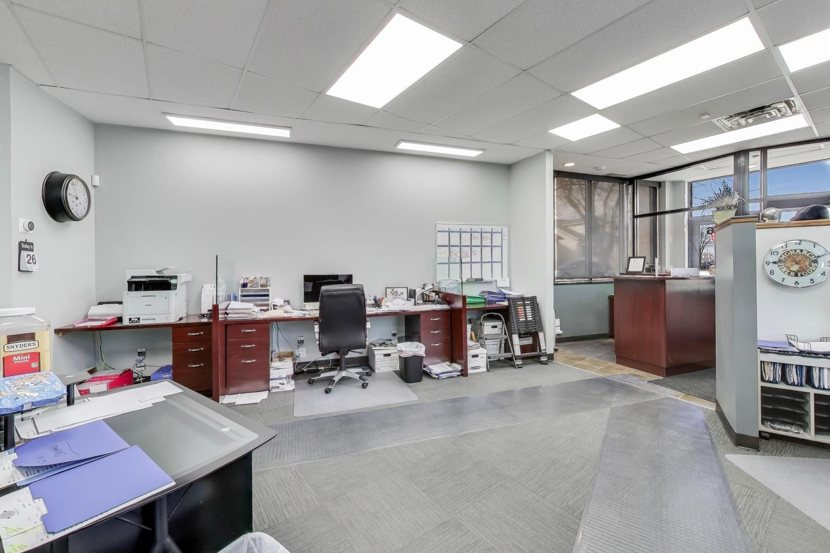 5696 N Milwaukee Avenue