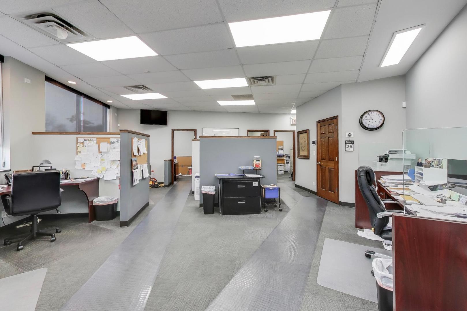 5696 N Milwaukee Avenue