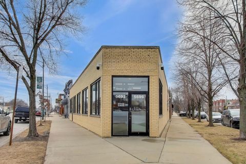 5696 N Milwaukee Avenue Chicago IL 60646