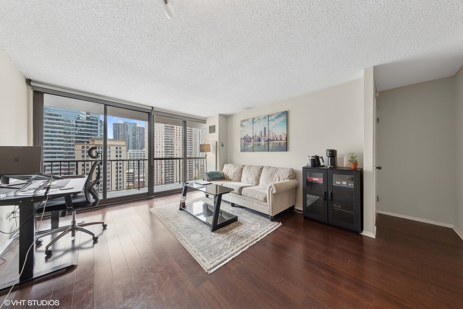 10 E Ontario Street 2304
