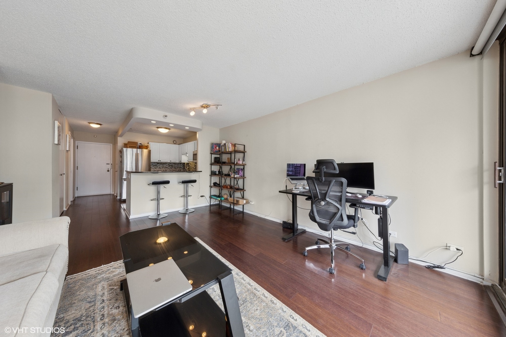 10 E Ontario Street 2304