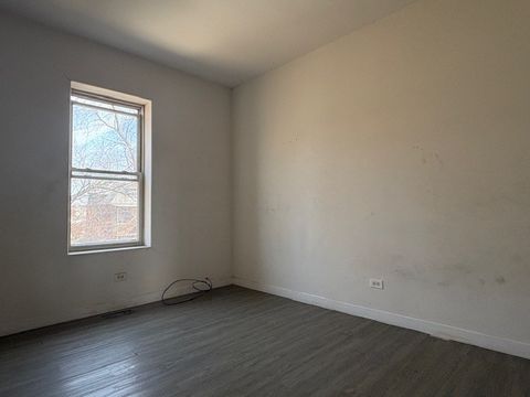 Tiny photo for 6725 S EBERHART Avenue, Chicago, IL 60637 (MLS # 12598049)