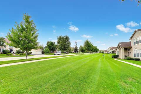 Tiny photo for 2685 Acorn Court #4, West Dundee, IL 60118 (MLS # 12702467)