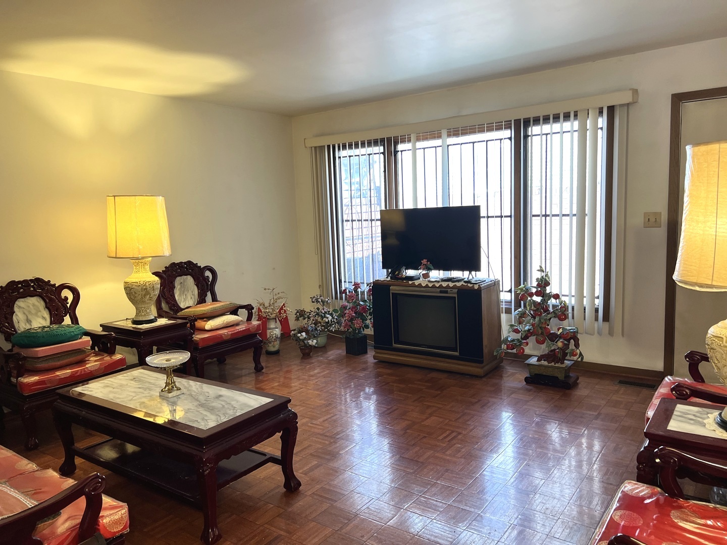 320 W 23rd Place C