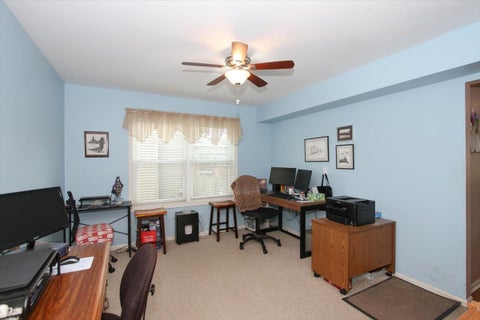 Tiny photo for 886 Farm Glen Lane, Carol Stream, IL 60188 (MLS # 12665006)