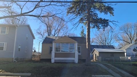 Tiny photo for 212 W Division Street, Bloomington, IL 61701 (MLS # 12624000)