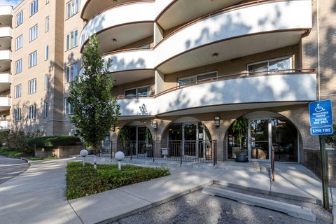 Photo of 6400 N Cicero Avenue #416, Lincolnwood, IL 60712 (MLS # 12762543)