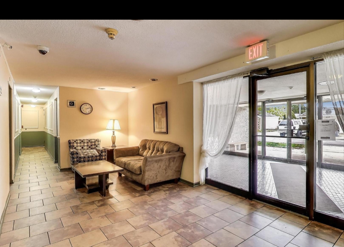 7650 W Altgeld Street 403