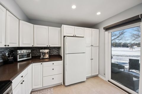 Tiny photo for 758 Chandler Road, Gurnee, IL 60031 (MLS # 12553890)