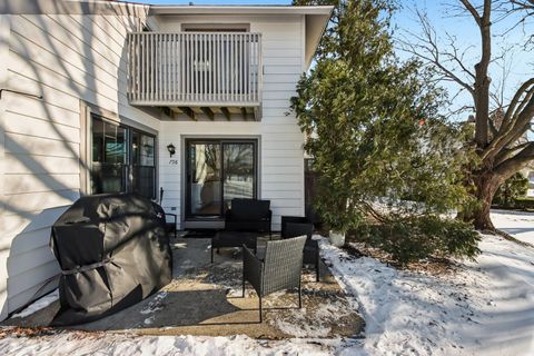 Tiny photo for 758 Chandler Road, Gurnee, IL 60031 (MLS # 12553890)