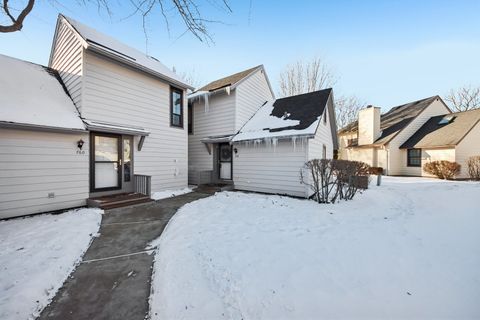 Photo of 758 Chandler Road, Gurnee, IL 60031 (MLS # 12553890)