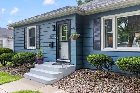 Tiny photo for 404 24th Avenue, East Moline, IL 61244 (MLS # 12736402)