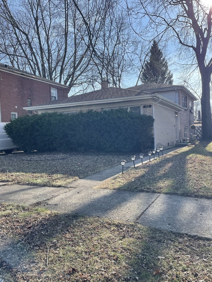 310 W 145TH Place