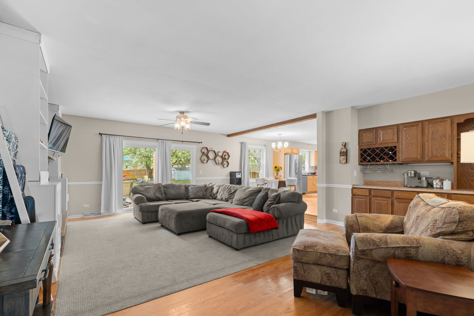 6121 Sands Road