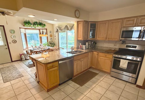 Tiny photo for 127 E Traube Avenue, Westmont, IL 60559 (MLS # 12707766)
