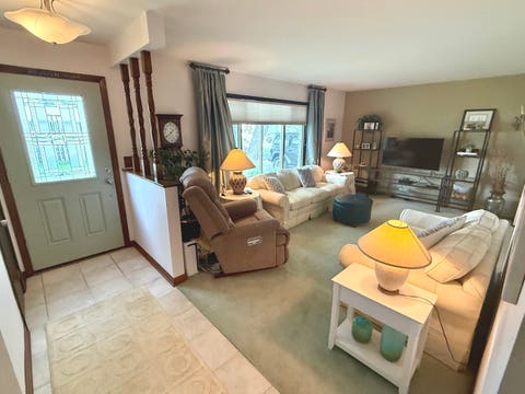 Tiny photo for 127 E Traube Avenue, Westmont, IL 60559 (MLS # 12707766)