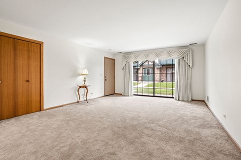 Tiny photo for 11537 Autobahn Drive E #101, Palos Park, IL 60464 (MLS # 12484603)
