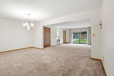 Tiny photo for 11537 Autobahn Drive E #101, Palos Park, IL 60464 (MLS # 12484603)