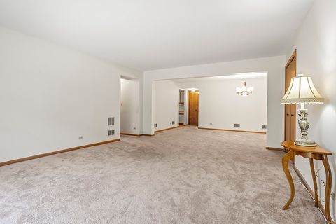 Tiny photo for 11537 Autobahn Drive E #101, Palos Park, IL 60464 (MLS # 12484603)