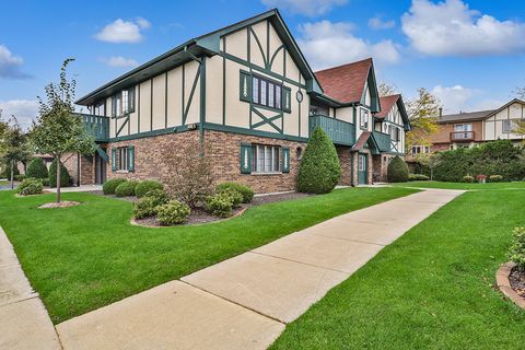 Tiny photo for 11537 Autobahn Drive E #101, Palos Park, IL 60464 (MLS # 12484603)