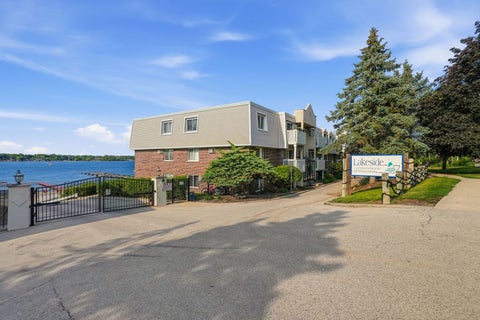 Tiny photo for 213 E Liberty Street #11, Wauconda, IL 60084 (MLS # 12667990)