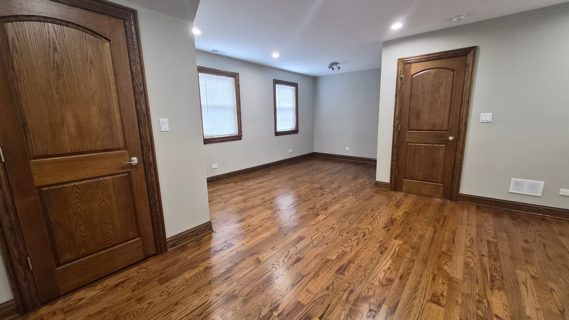 3238 N Hamlin Avenue 2