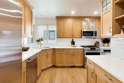 Tiny photo for 456 Lowell Avenue, Glen Ellyn, IL 60137 (MLS # 12610587)