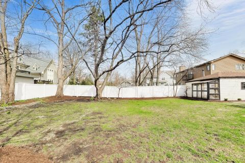 Tiny photo for 456 Lowell Avenue, Glen Ellyn, IL 60137 (MLS # 12610587)