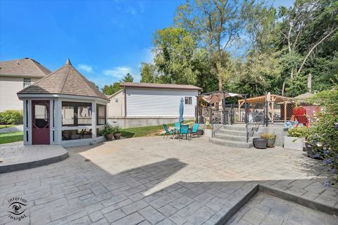 Tiny photo for 2500 Beverly Way, Ottawa, IL 61350 (MLS # 12454753)