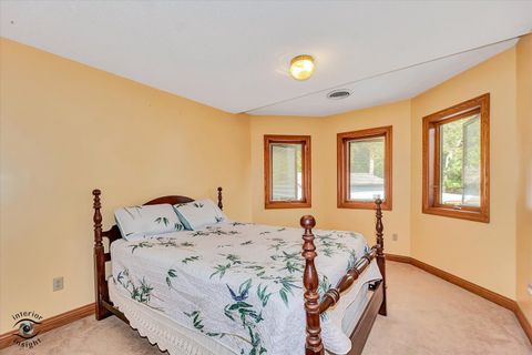 Tiny photo for 2500 Beverly Way, Ottawa, IL 61350 (MLS # 12454753)