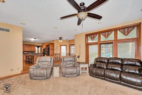Tiny photo for 2500 Beverly Way, Ottawa, IL 61350 (MLS # 12454753)