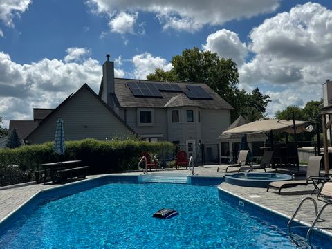 Tiny photo for 2500 Beverly Way, Ottawa, IL 61350 (MLS # 12454753)