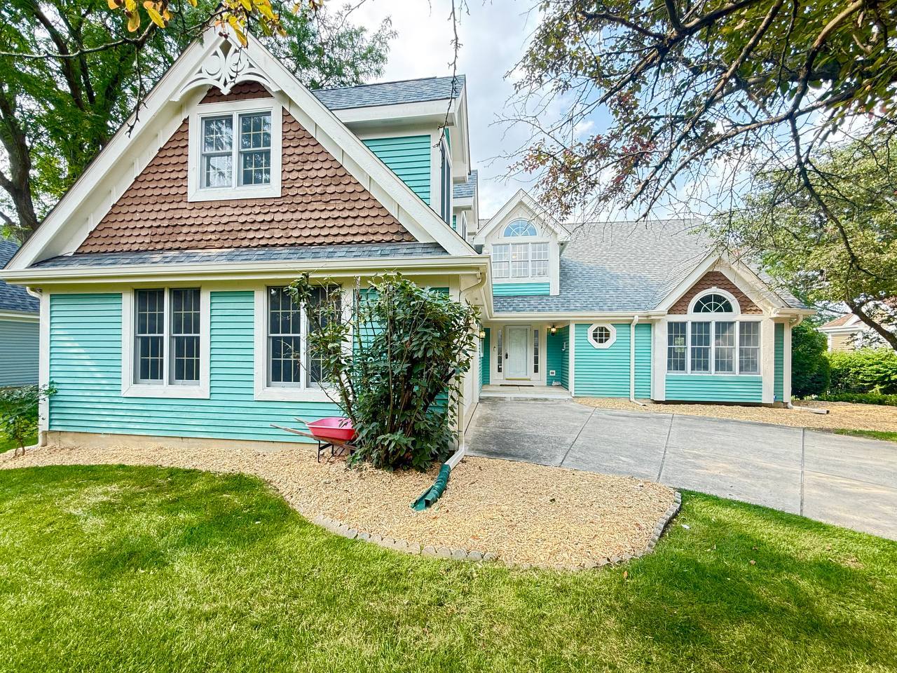 1303 Flowerfield Court