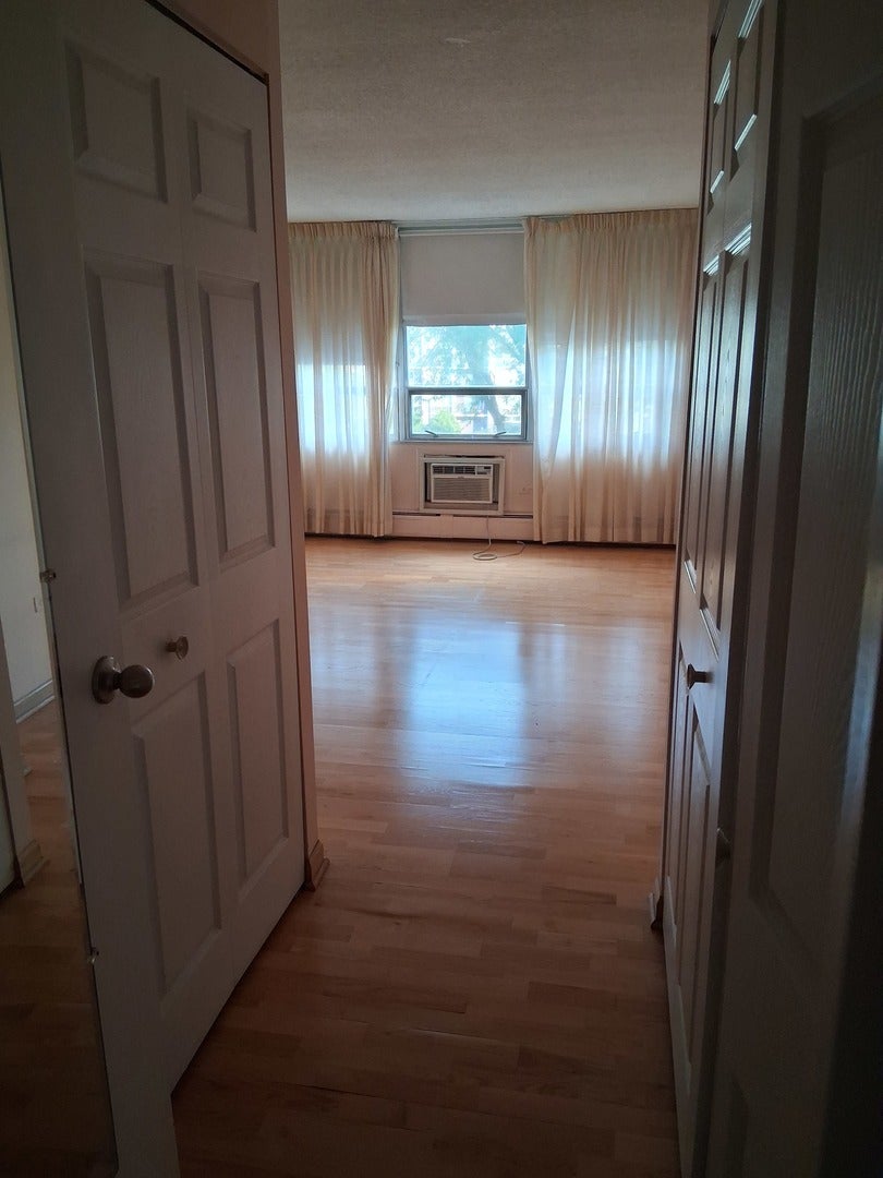 8815 W Golf Road 4H