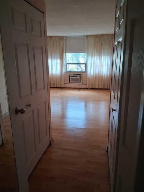 Tiny photo for 8815 W Golf Road #4H, Niles, IL 60714 (MLS # 12695846)