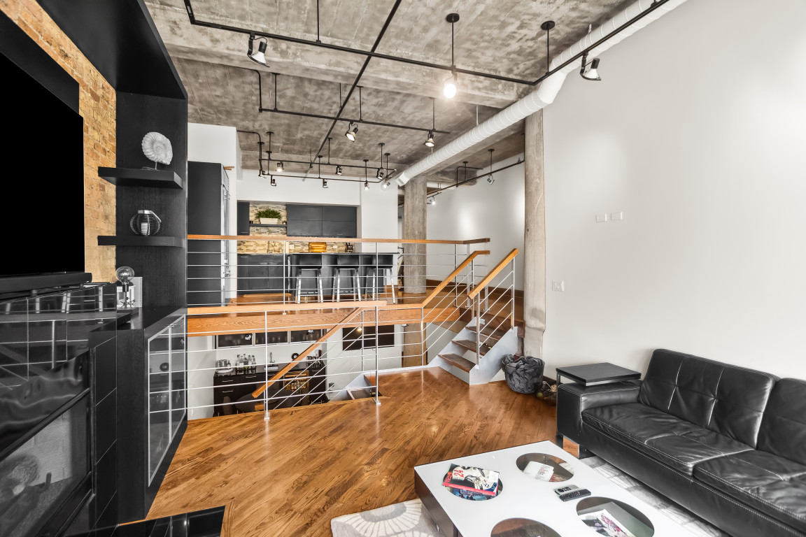 1830 Ridge Avenue 103