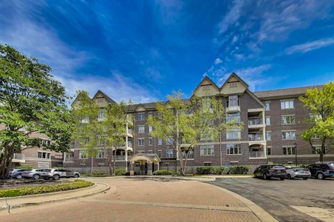 Tiny photo for 425 Village Green #213, Lincolnshire, IL 60069 (MLS # 12398528)