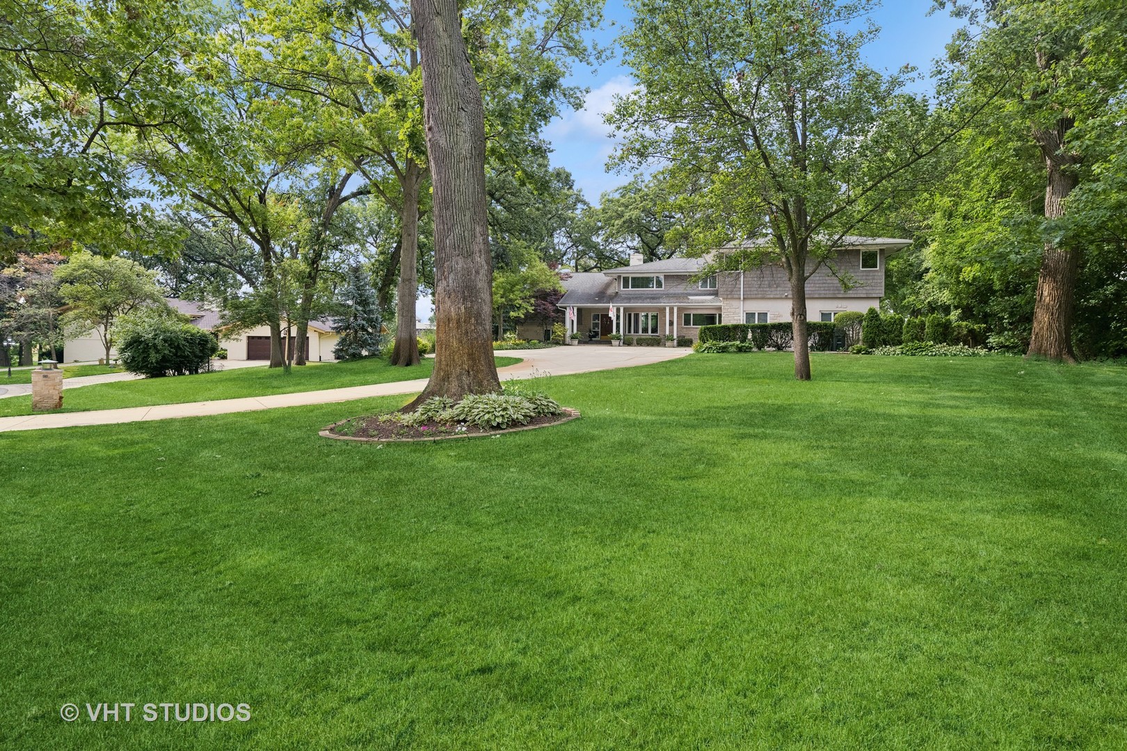 7 Baybrook Court