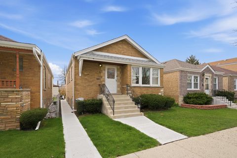 Photo of 5748 S Kenneth Avenue, Chicago, IL 60629 (MLS # 12669848)